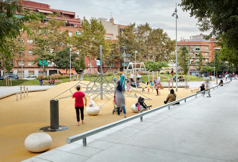 Reurbanización zonas verdes de Badalona